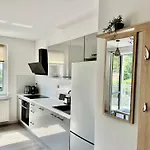 Apartment Przystanek Skarpa